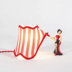 Circus AbatJour Lucy