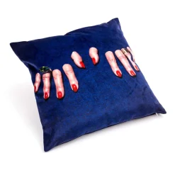 Cushion Fingers With Plume Padding