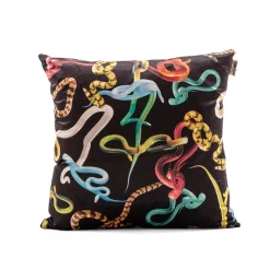 Cushion Snakes 67x67