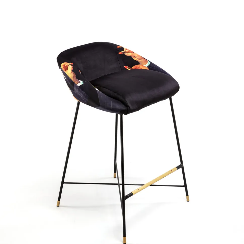 High Stool Pink Lipsticks Black