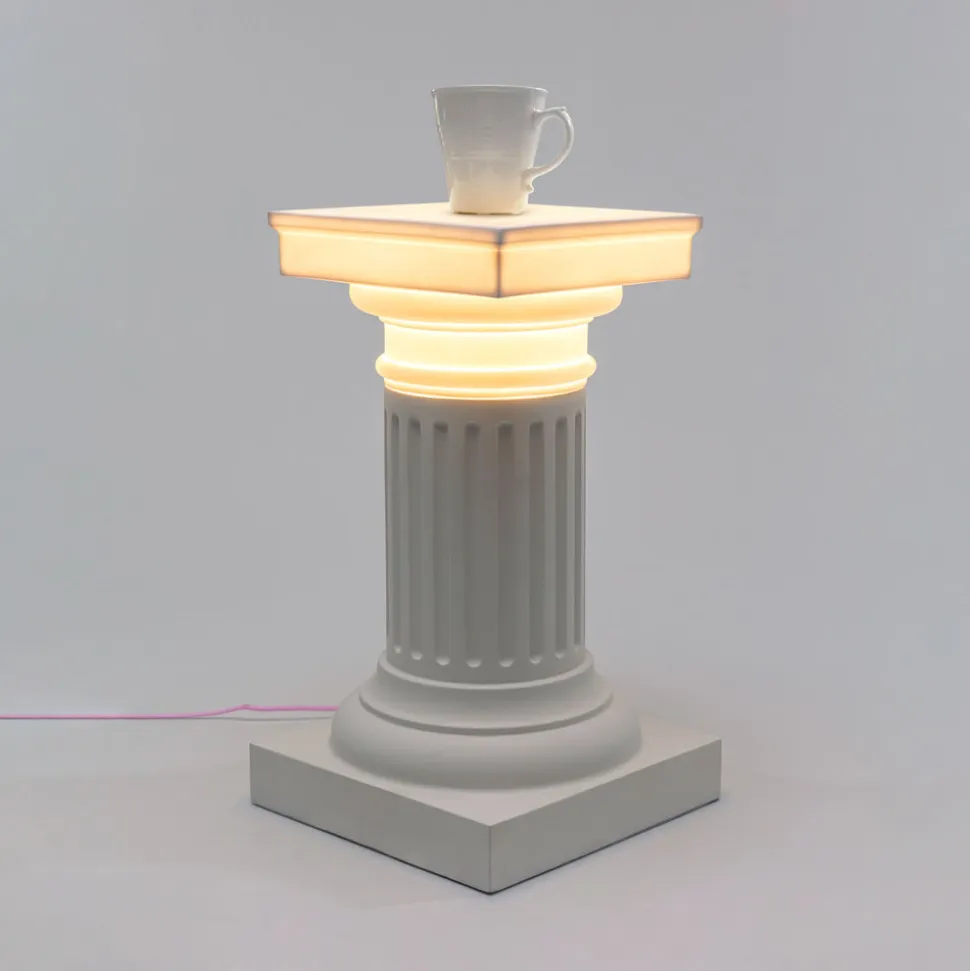 Las Vegas Side Table & Lamp