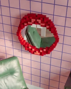 Pixel mirror - Mouth