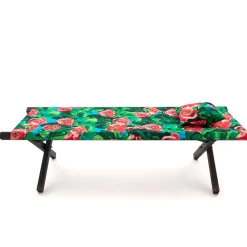 Poolbed - Roses