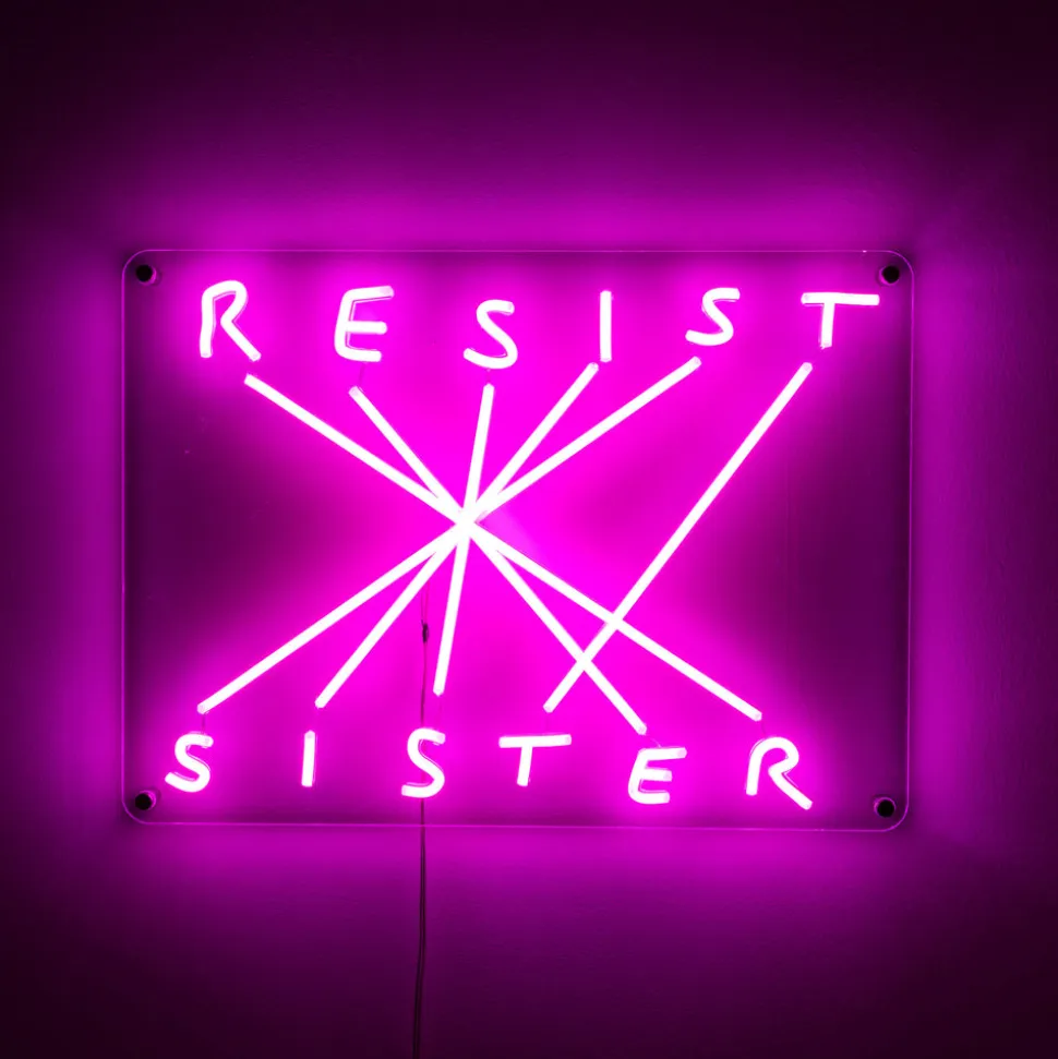 Resist Sister Led Lamp