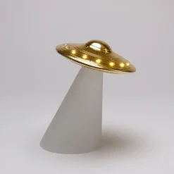 Roswell Lamp