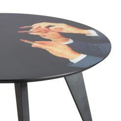 Round Table Lipstick