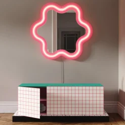 SUPERCABINET RED GRID